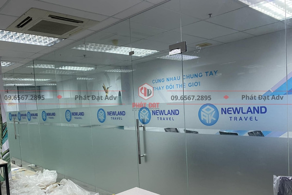 Bàn giao decal và hướng dẫn sử dụng