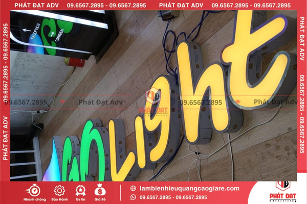 Sử dụng dịch vụ bảo trì định kỳ sau khi làm chữ nhôm nổi 3D