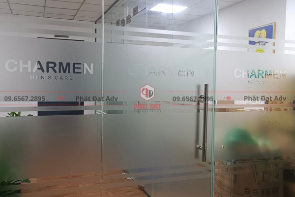 Quy trình cắt chữ decal giá rẻ chuyên nghiệp