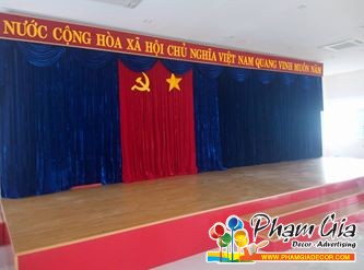 thi cong hoi truong