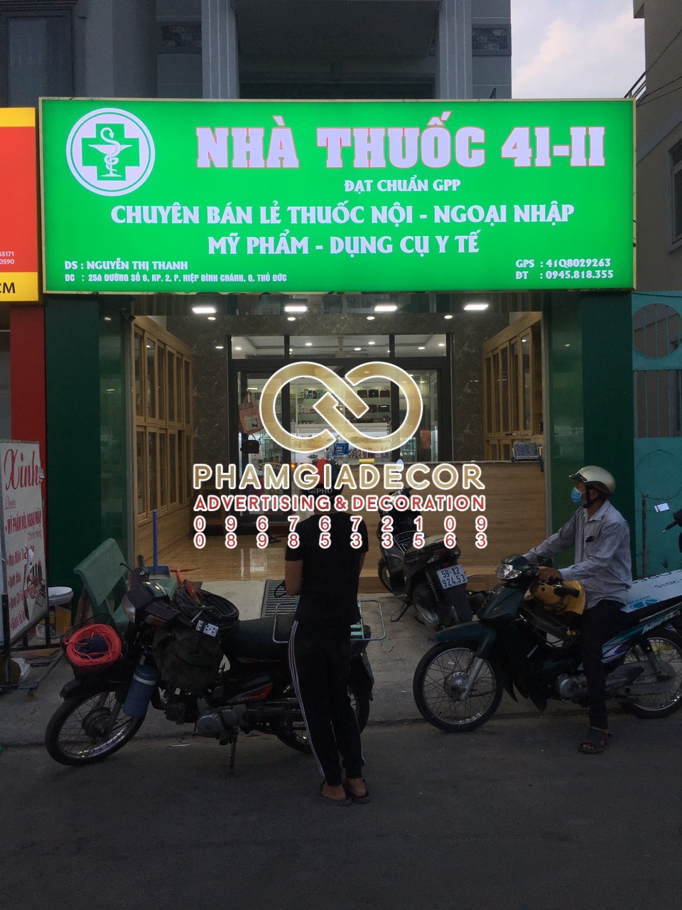 thi cong hop den in uv