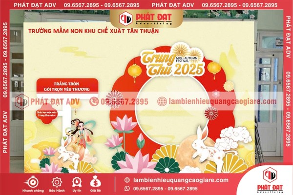 Mẫu backdrop Trung Thu hiện đại kết hợp ánh sáng LED