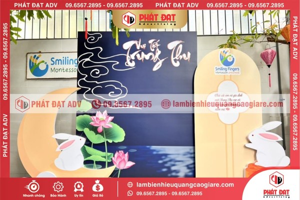 Mẫu backdrop Trung Thu truyền thống với trăng, đèn lồng và hoa sen