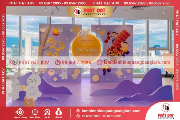 Mẫu backdrop Trung Thu truyền thống với trăng, đèn lồng và hoa sen