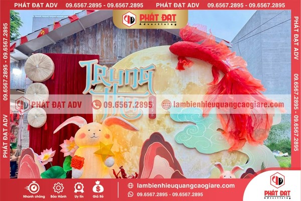 Mẫu backdrop Trung Thu truyền thống với trăng, đèn lồng và hoa sen
